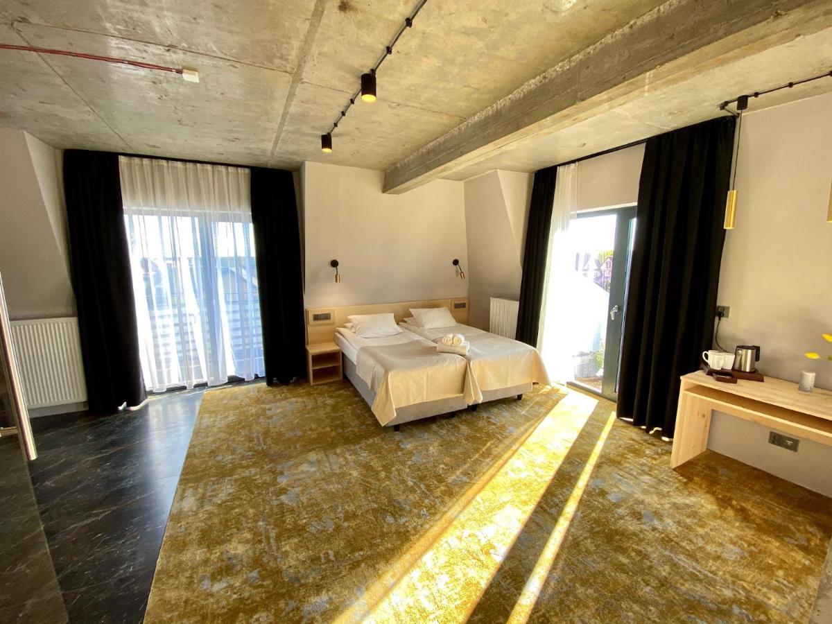 Amber Port Hotel ดาร์โลฟโก ภายนอก รูปภาพ