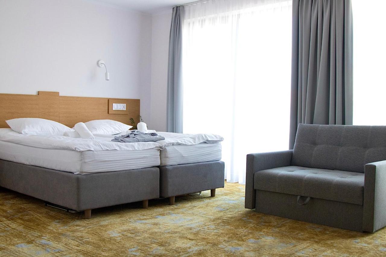 Amber Port Hotel ดาร์โลฟโก ภายนอก รูปภาพ